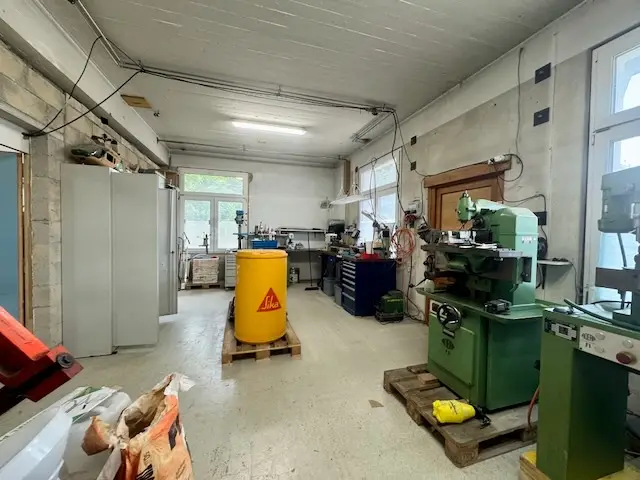 En exclusivité: À vendre – Surface commerciale mixte