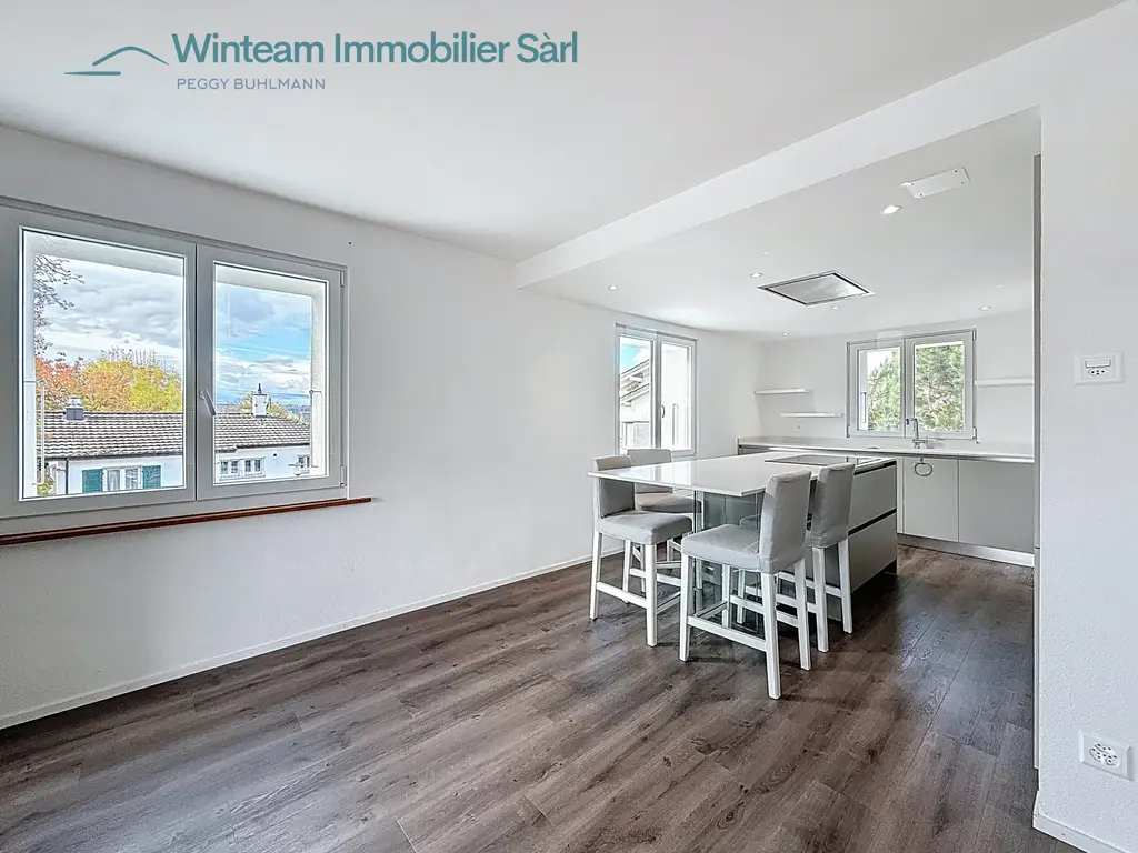 En vente: Appartement 3,5 p rénové au charme unique, véranda et jardin exclusif – à Givisiez