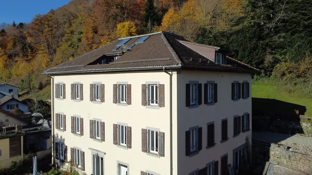 UNIQUE : Maison terrasse de 8.5 pièces avec vue sur la campagne