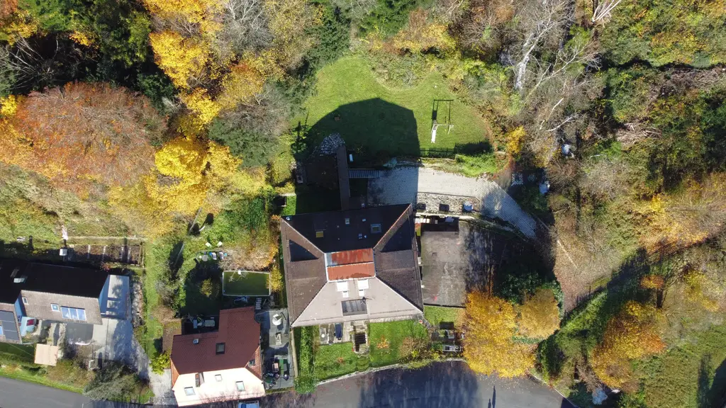 UNIQUE : Maison terrasse de 8.5 pièces avec vue sur la campagne