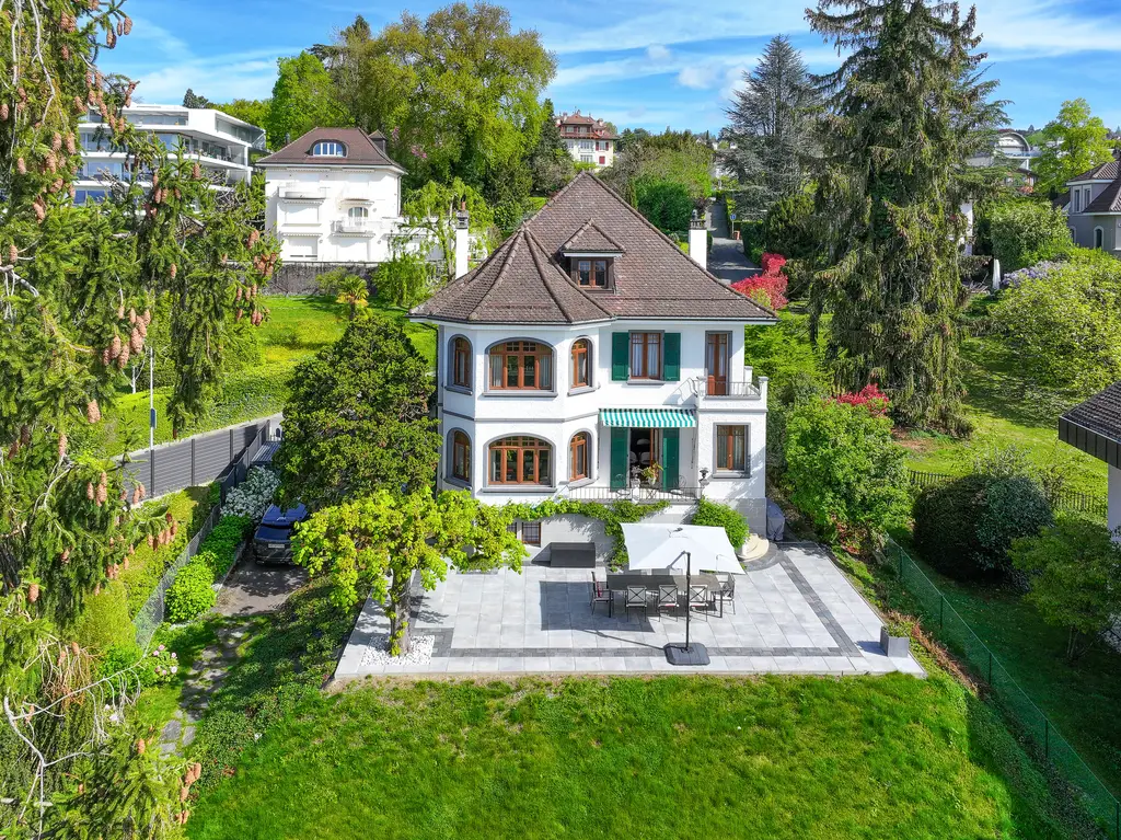 Magnifique maison de maître à 50m du lac à Pully