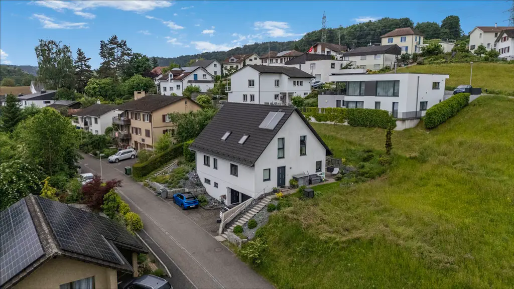 Freistehend mit Einliegerwohnung
