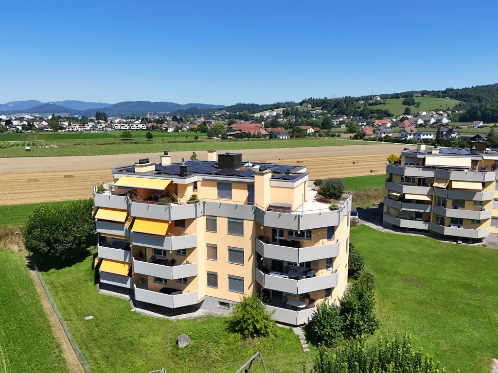 Lichtdurchflutete Wohnung mit unverbaubarem Naturpanorama