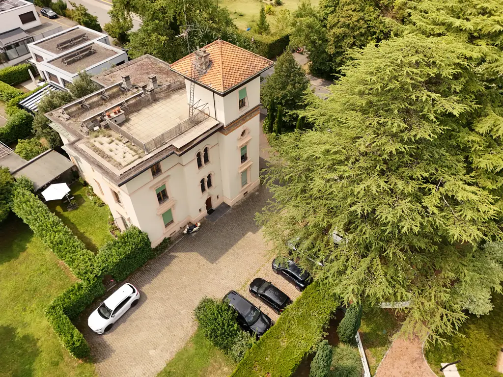 Rare, maison de maître d’exception – 3 appartements de prestige avec terrasse panoramique et parc arboré