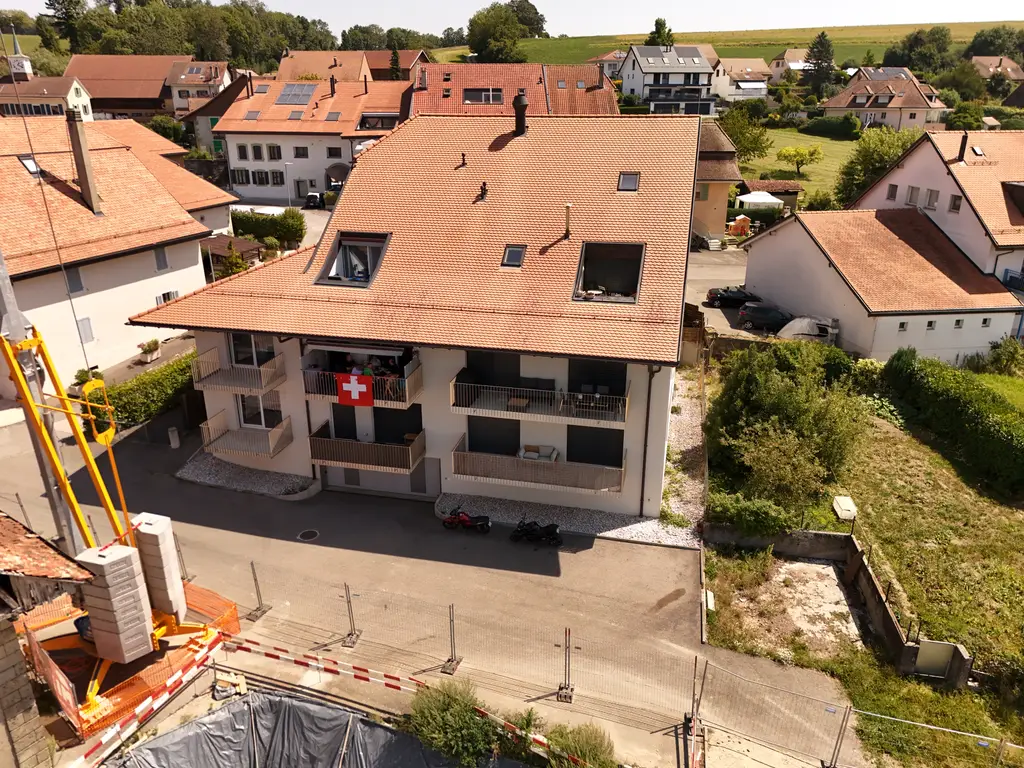 Coup de cœur assuré – appartement de 4,5 pièces avec terrasse, balcons et entrée privative à 10 minutes de Lausanne