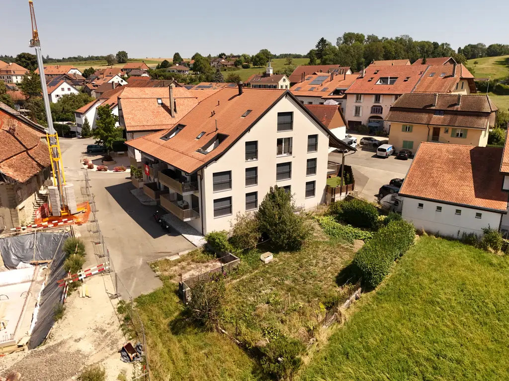 Coup de cœur assuré – appartement de 4,5 pièces avec terrasse, balcons et entrée privative à 10 minutes de Lausanne