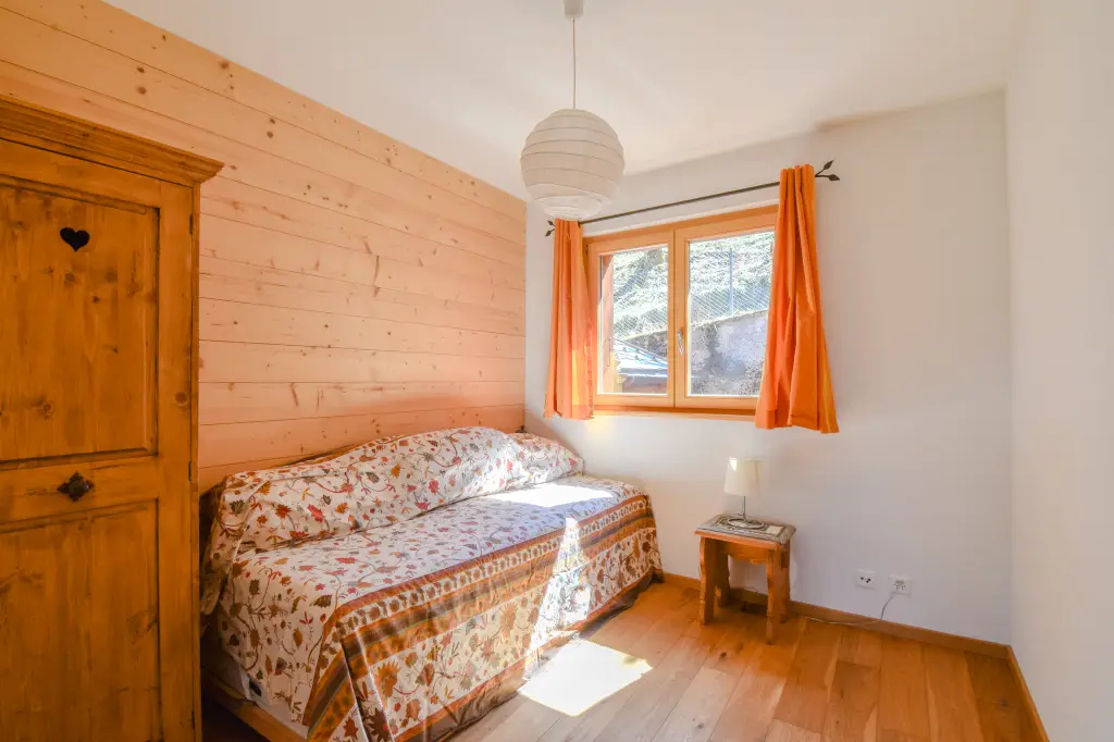 Champéry (Rumières) &#8211; 3.5 pièces lumineux avec grand balcon, résidence secondaire OK !