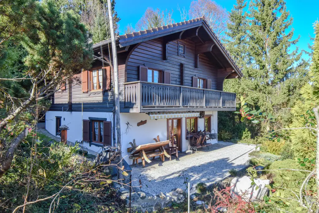 Chalet chaleureux en lisière de forêt – vendable en résidence secondaire