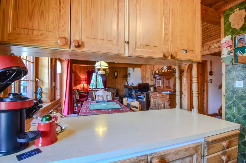 Chalet chaleureux en lisière de forêt – vendable en résidence secondaire