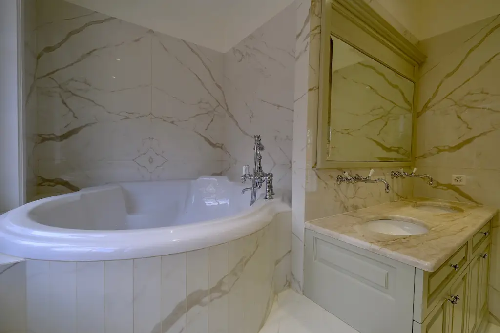 Luxury House to let