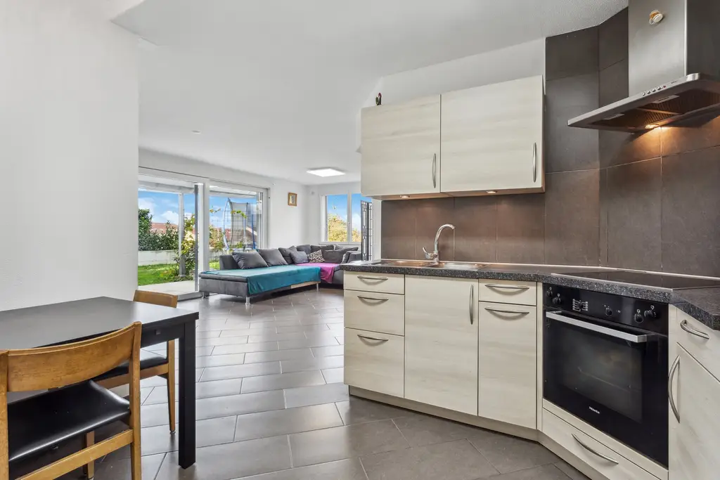 A saisir: maison individuelle de 6,5 pc avec appartement indépendant &#8211; à Arconciel