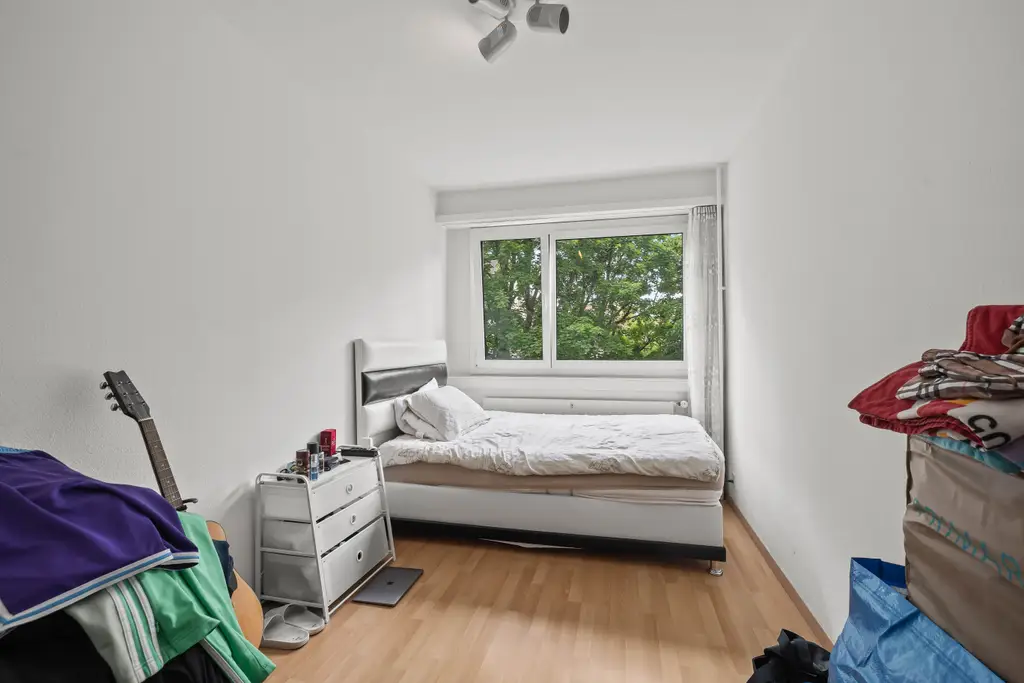 Modern, zentral und 2 Einstellhallenplätze inklusive
