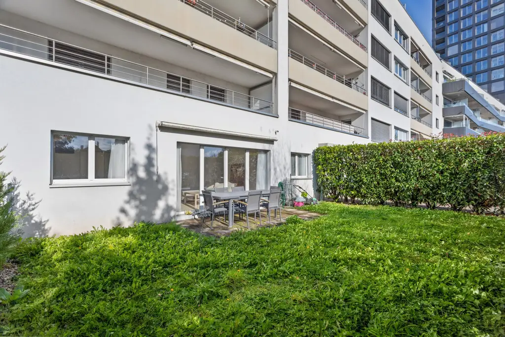 Lumineux 2.5 pièces en rez de jardin