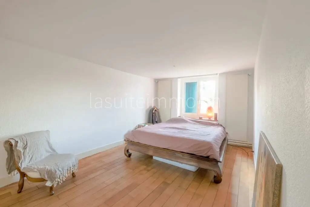 VENDU &#8211; Allaman &#8211; Maison historique de plusieurs appartements