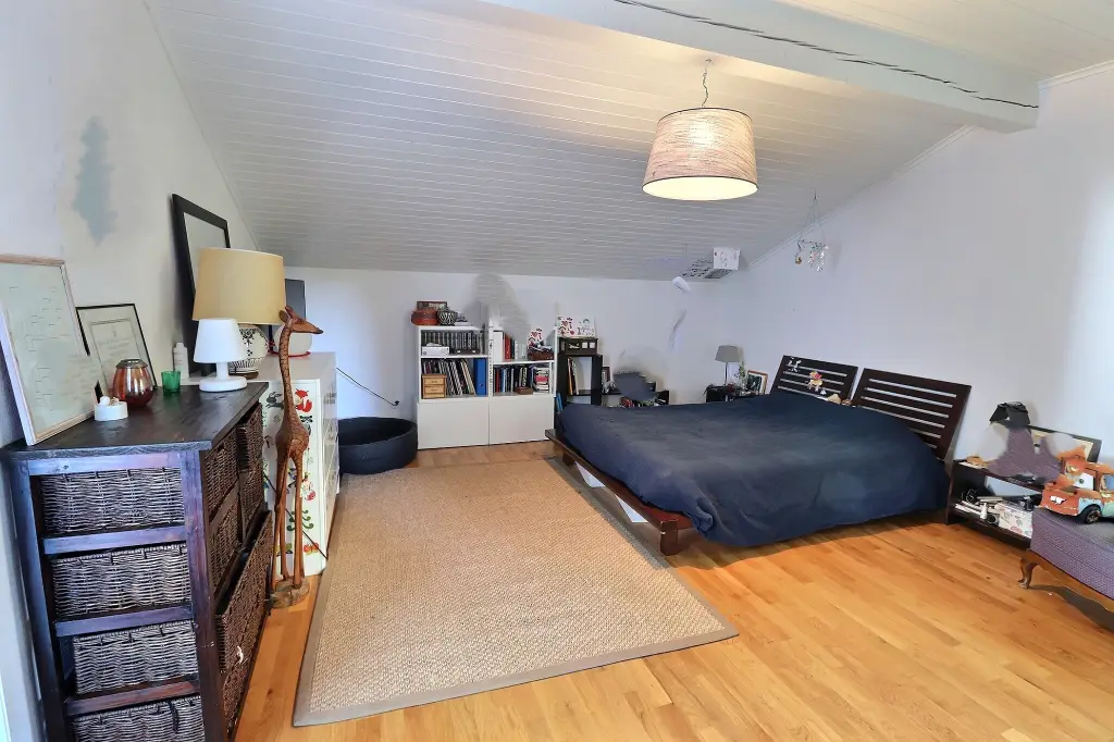 Maison familiale spacieuse à vendre à Genolier – Vue lac et grand terrain