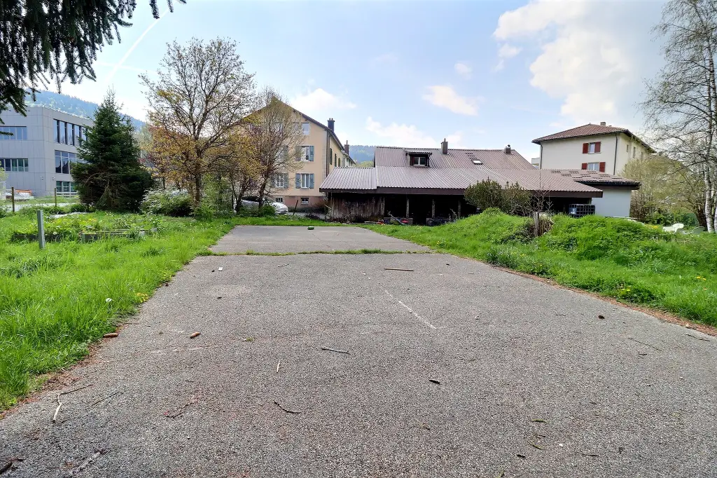 À vendre – Propriété de 600m2 utile,  rare au cœur du Brassus, face à Audemars Piguet Potentiel constructible