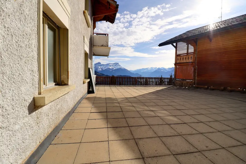 Véritable perle à Leysin avec vue imprenable sur les Alpes.