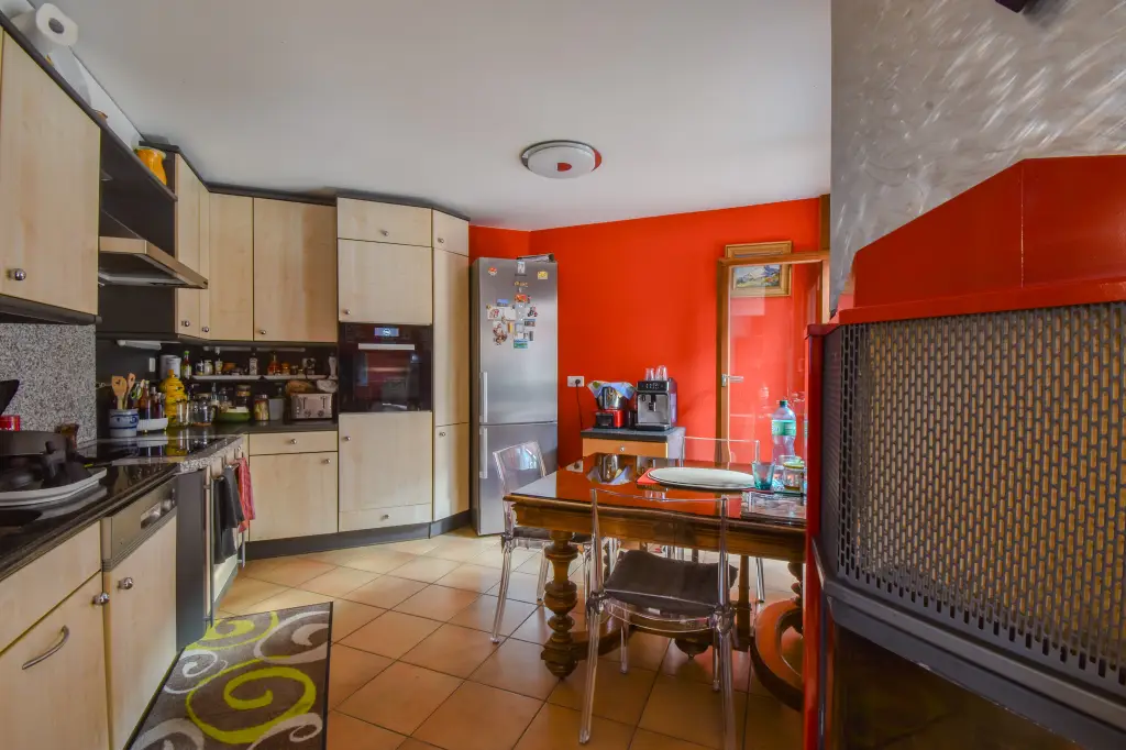 Villa familiale contiguë à Muraz
