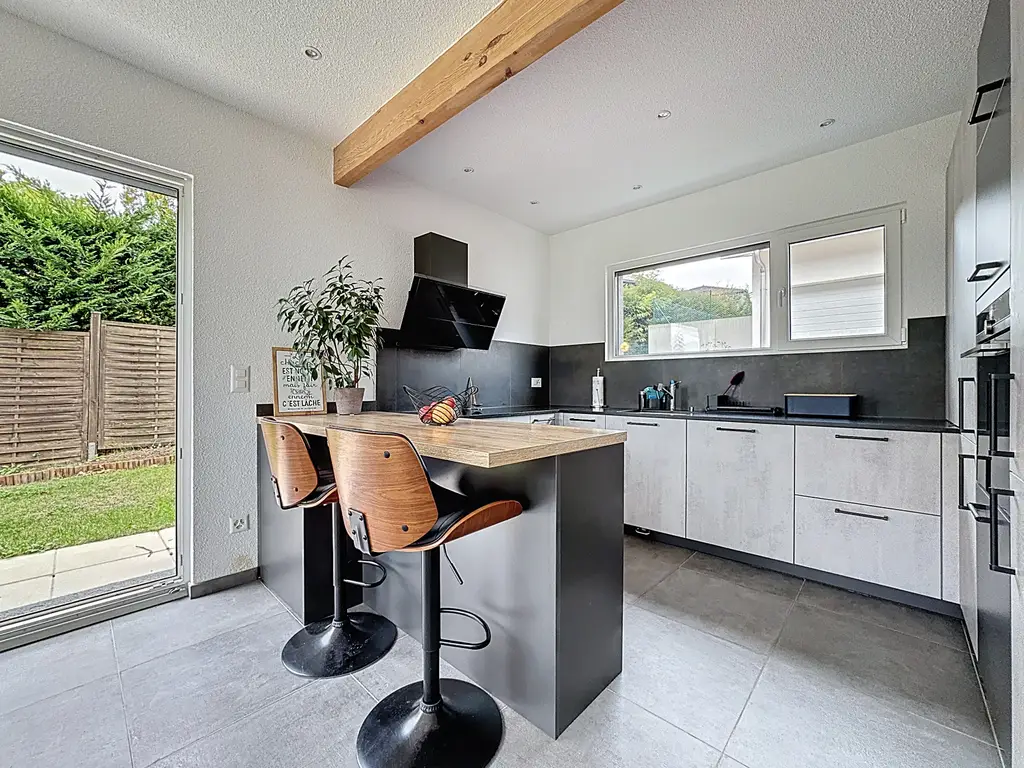 Superbe maison jumelle 4.5 p. – 139 m², plein sud, vue lac et montagnes – construction 2022