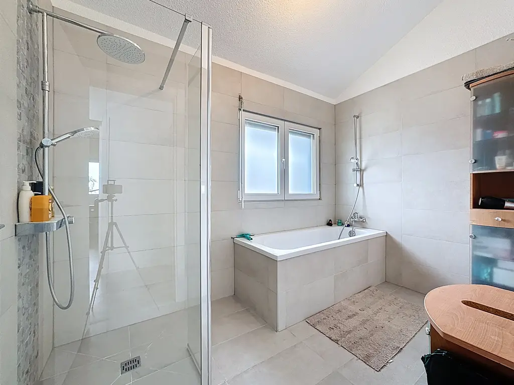 Superbe maison jumelle 4.5 p. – 139 m², plein sud, vue lac et montagnes – construction 2022