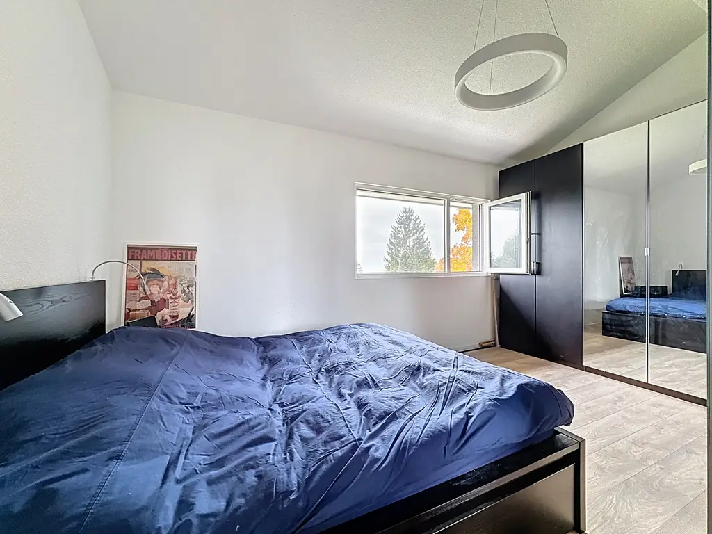 Superbe maison jumelle 4.5 p. – 139 m², plein sud, vue lac et montagnes – construction 2022