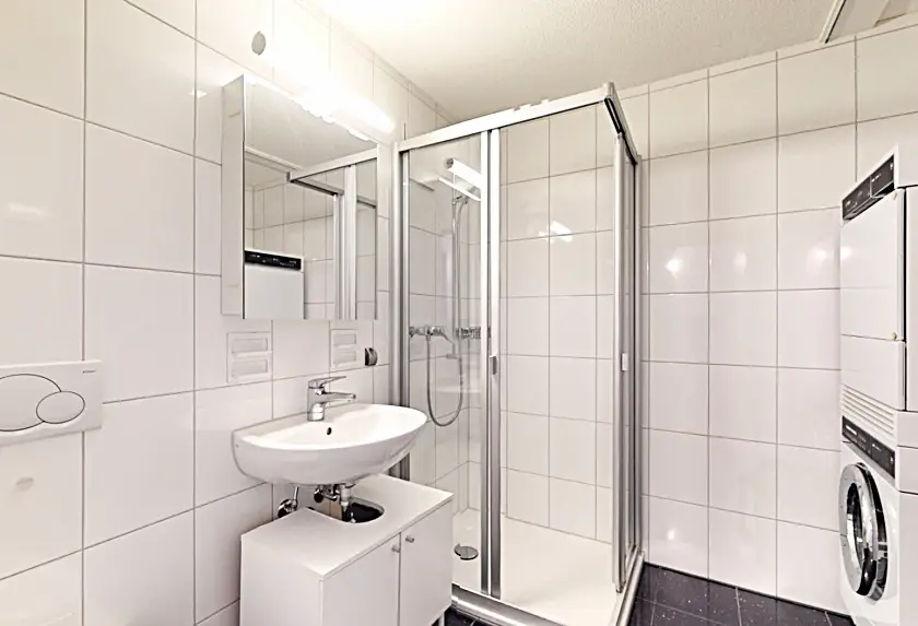 Helle und moderne 4.5-Zimmer-Hochparterrewohnung nahe Aarau
