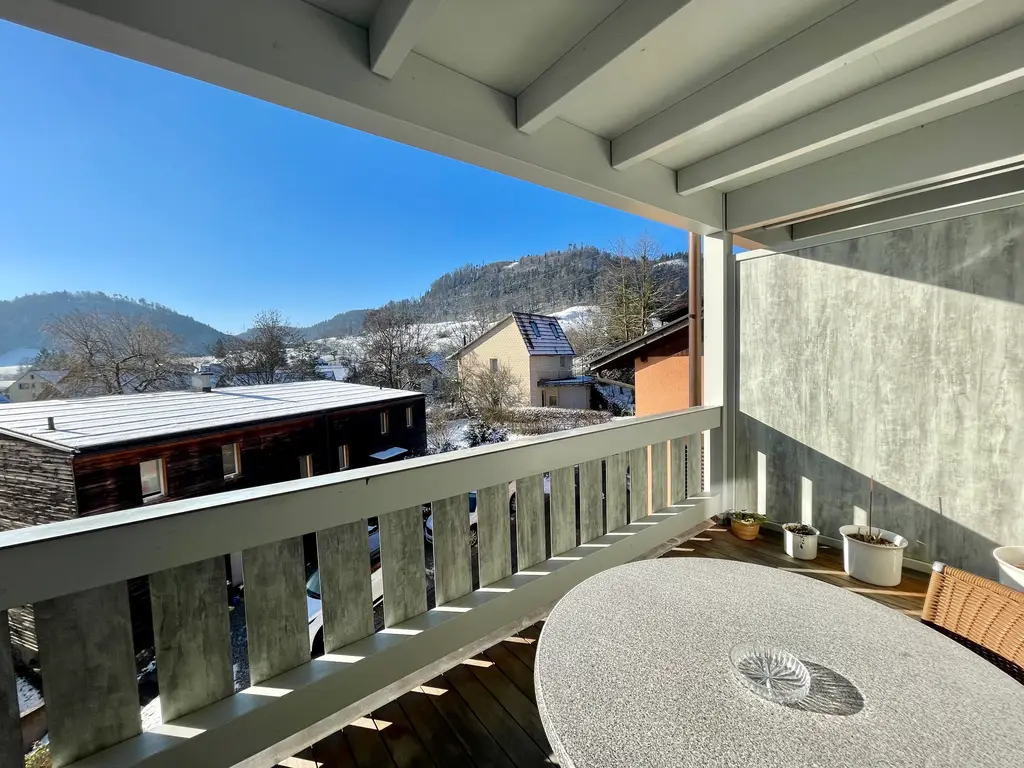 Gemütlich mit Balkon und Weitsicht inkl. Lift
