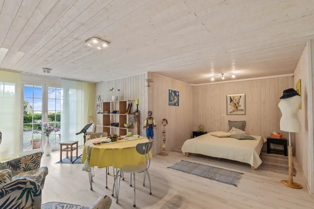 «Ihr neues Zuhause mit viel Platz und nachhaltiger Energie!»