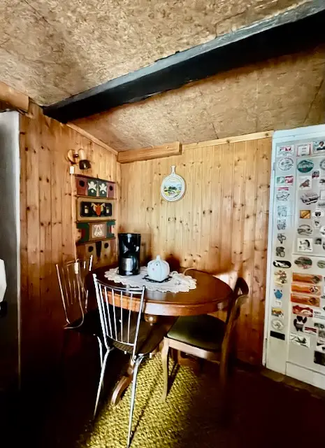 Charmante maison individuelle à rénover aux Brenets