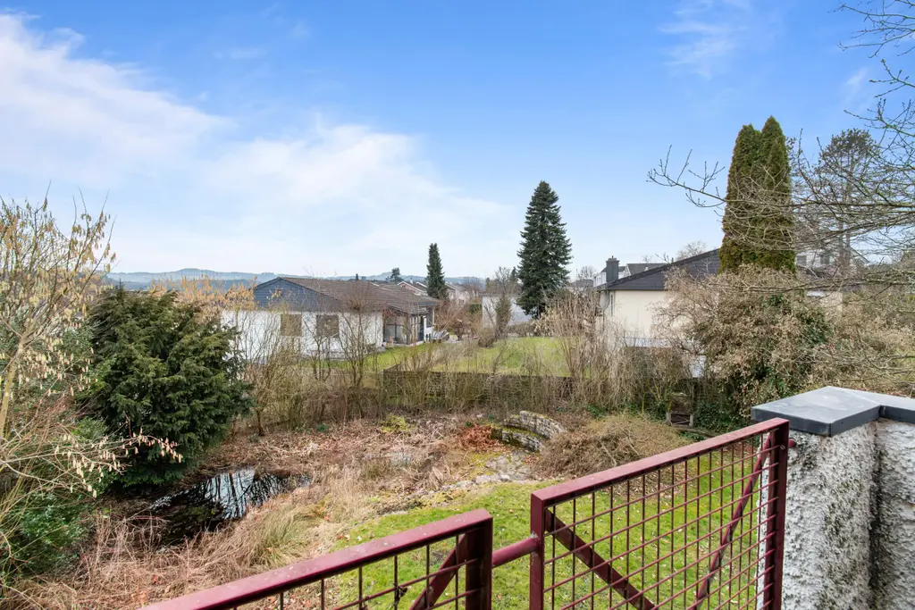 6.5-Zimmer Bijou im Winterschlaf