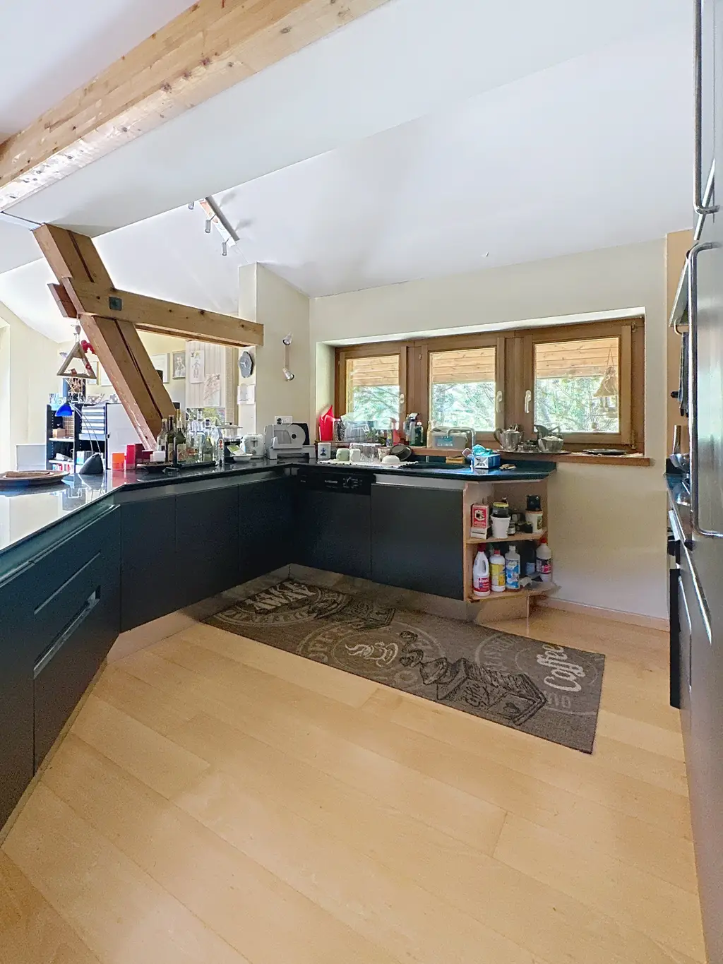 Ferme rénovée de deux logements, 383 m2 habitable – Espace, calme et élégance à portée de main