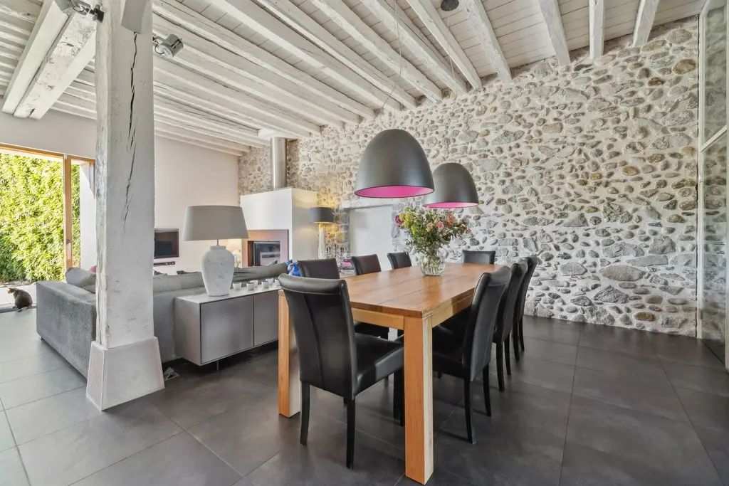 Sublime Maison dans un cadre verdoyant