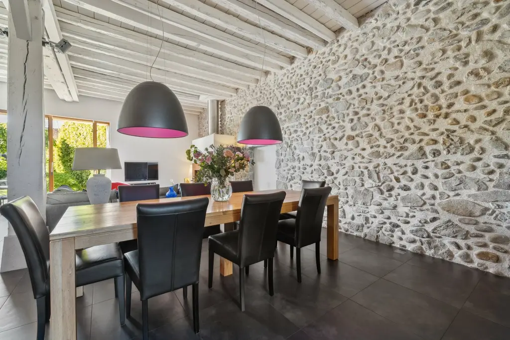 Sublime Maison dans un cadre verdoyant