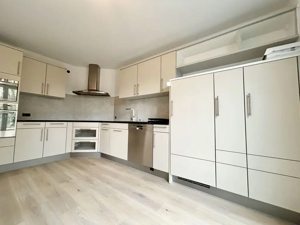 Moderne 5.5-Zimmer-Maisonette-Wohnung in ruhiger Lage in Möhlin