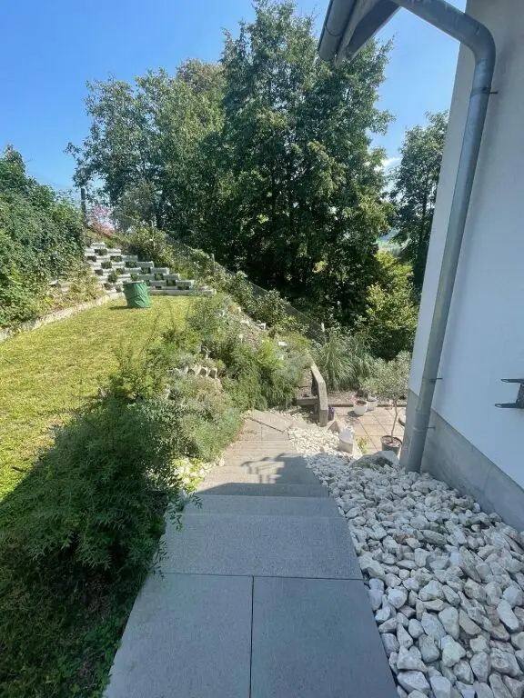 Moderne 5.5-Zimmer-Maisonette-Wohnung in ruhiger Lage in Möhlin