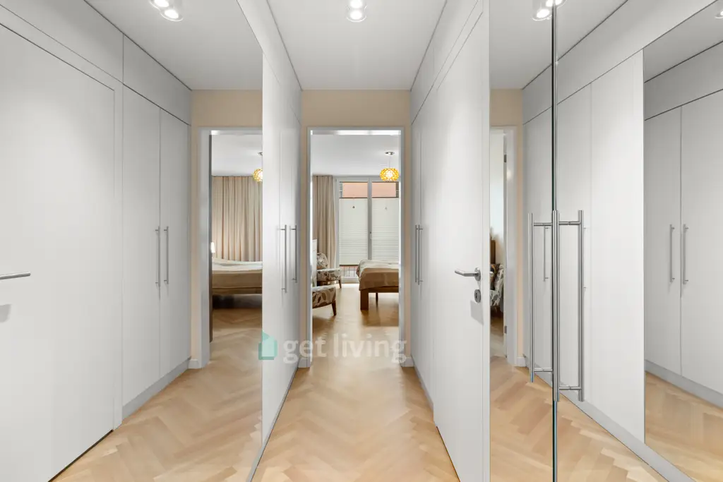 FAMILIENFREUNDLICH AN TOP LAGE MIT SEESICHT&#8211;FAMILYFRIENDLY IN A PRIME LOCATION WITH LAKE VIEW