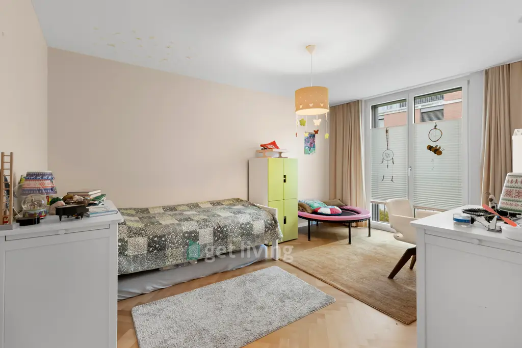 FAMILIENFREUNDLICH AN TOP LAGE MIT SEESICHT&#8211;FAMILYFRIENDLY IN A PRIME LOCATION WITH LAKE VIEW