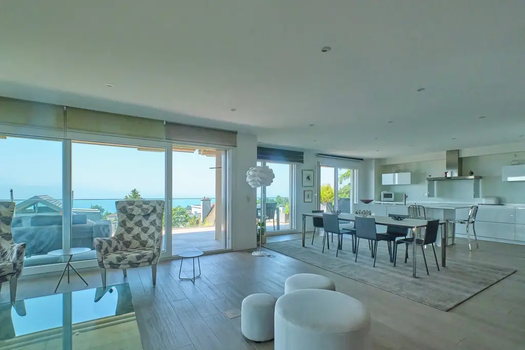 Superbe Appartement  Vue lac Plein sud