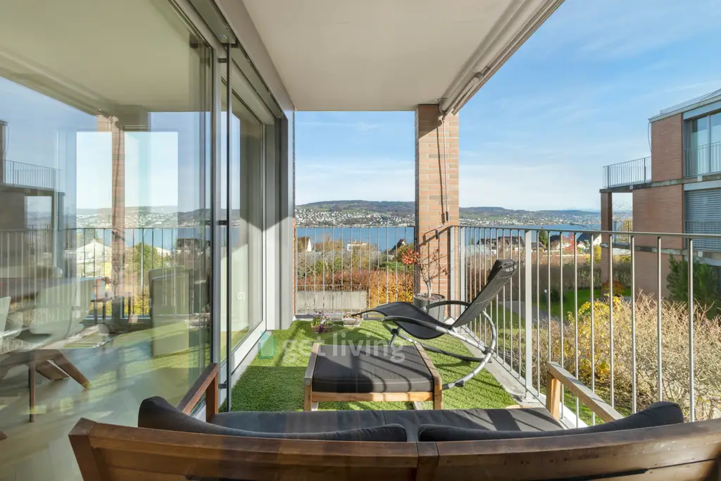 FAMILIENFREUNDLICH AN TOP LAGE MIT SEESICHT&#8211;FAMILYFRIENDLY IN A PRIME LOCATION WITH LAKE VIEW