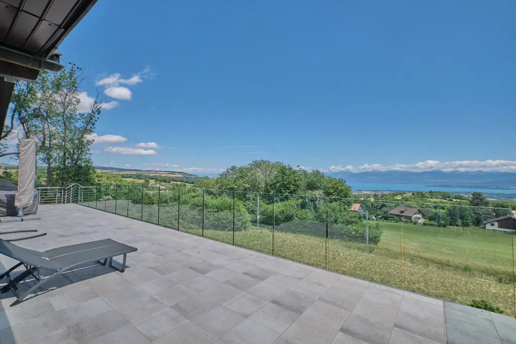 Coup de coeur Maison  terrasse avec vue panoramique sur le Mont Blanc et le lac