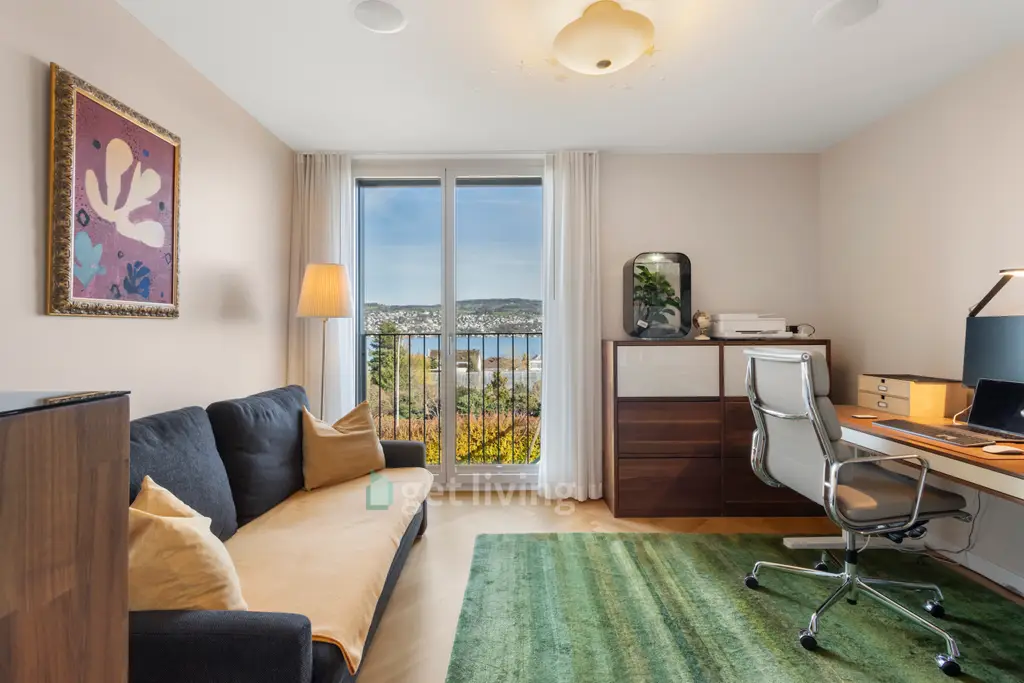 FAMILIENFREUNDLICH AN TOP LAGE MIT SEESICHT&#8211;FAMILYFRIENDLY IN A PRIME LOCATION WITH LAKE VIEW