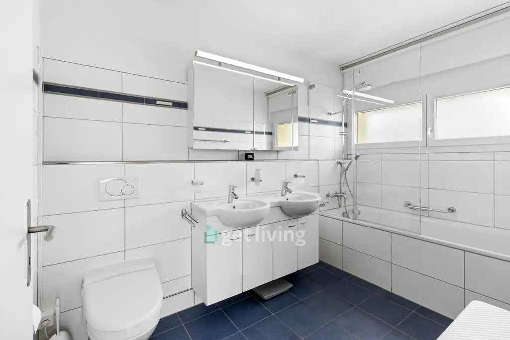 Traumhafte Attikawohnung mit Top &#8211; Ausstattung und 3 grossen Terrassen!