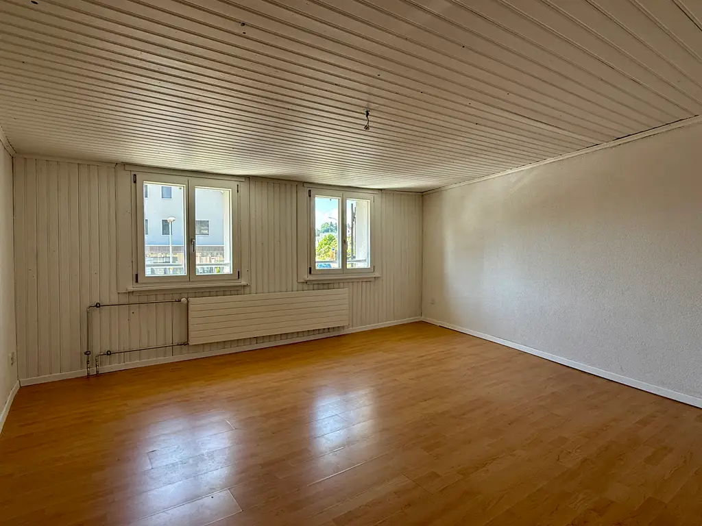 PREISWERTER ALTBAUCHARME RENOVIERT!