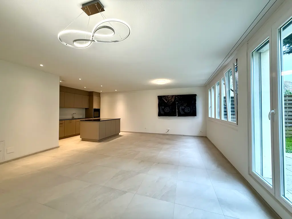 Neubau-Erstbezug &#8211; mit grossem Garten &#8211; Innenausbau selber bestimmen!