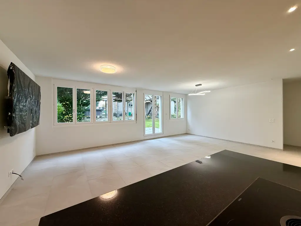 Neubau-Erstbezug &#8211; mit grossem Garten &#8211; Innenausbau selber bestimmen!