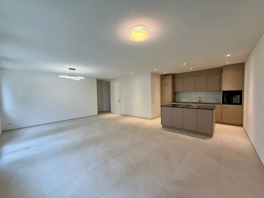 Neubau-Erstbezug &#8211; mit grossem Garten &#8211; Innenausbau selber bestimmen!