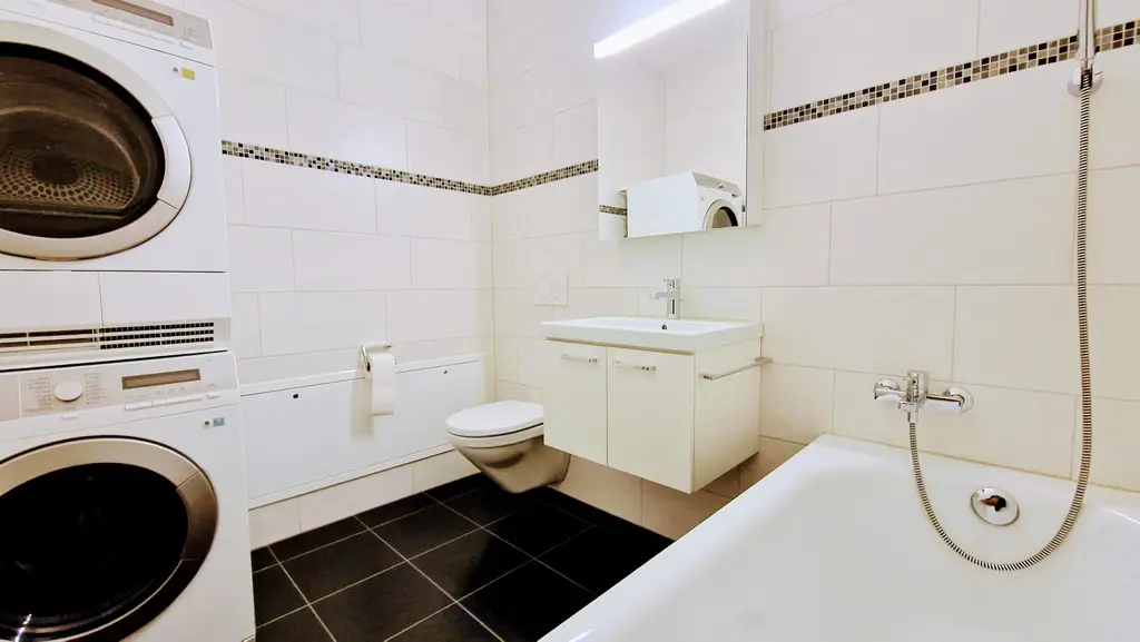 Lichtdurchflutete Zentrale Wohnung
