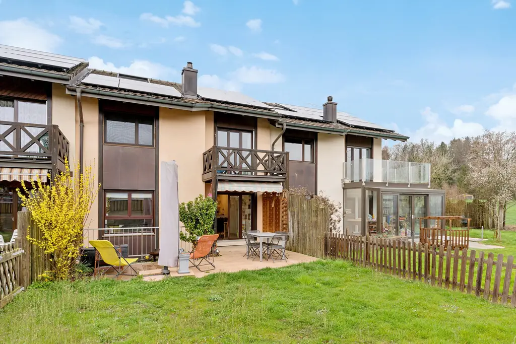 Villa contigue de 5,5 pièces, dans un quartier prisé de Matran &#8211; à vendre