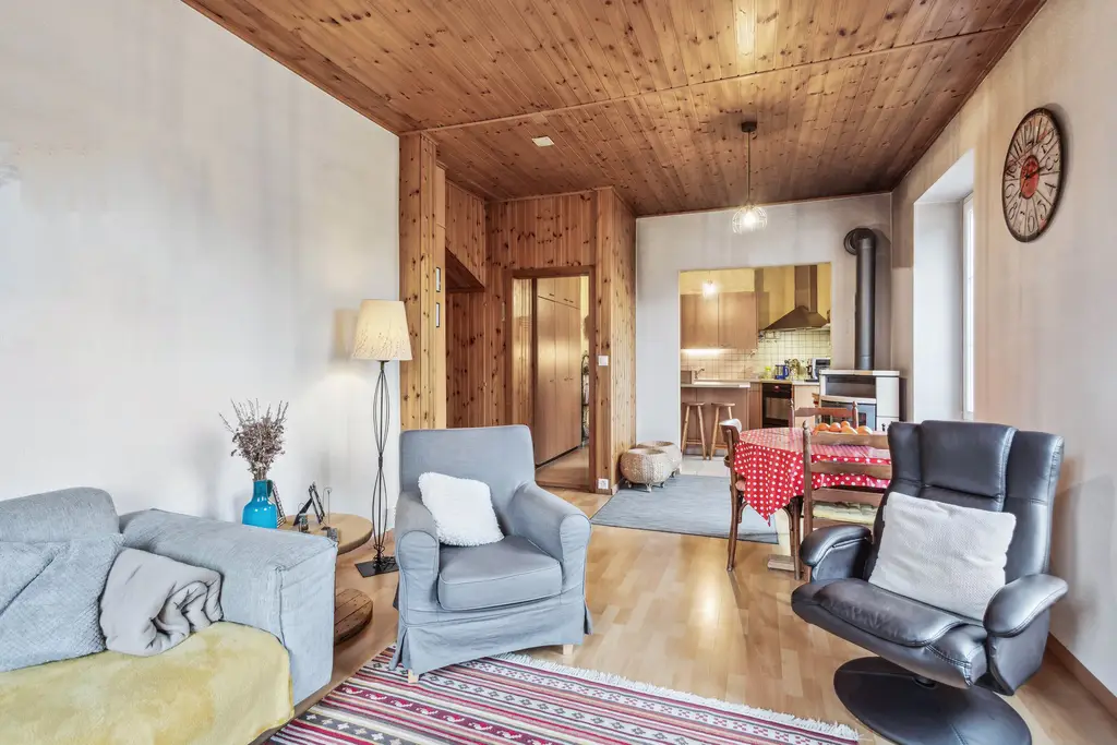 Opportunité à saisir &#8211; maison individuelle de 5,5 p,  avec appartement 3,5 pc indépendant + potentiel