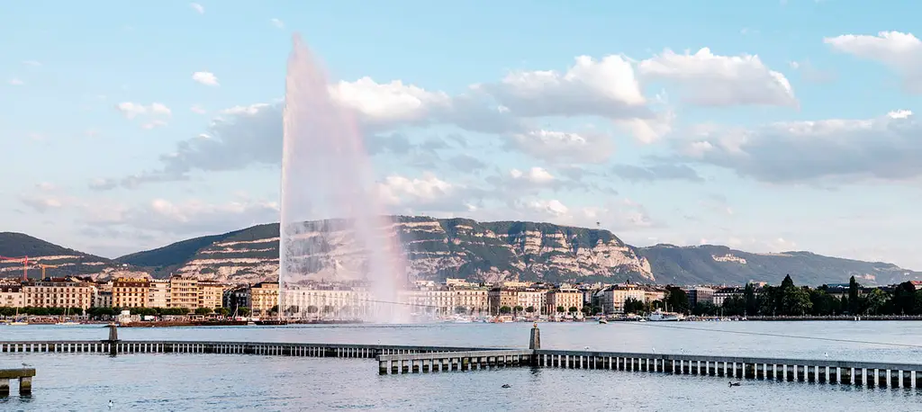 Magnifique attique avec vue sur le lac et les montagnes !